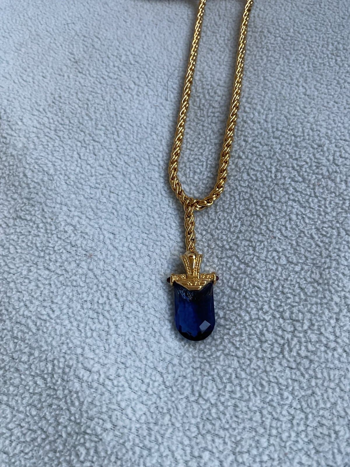 Signed Pilar Crespi Gold Tone Faceted Sapphire Crystal Y Necklace 18” New - Thumbnail 3