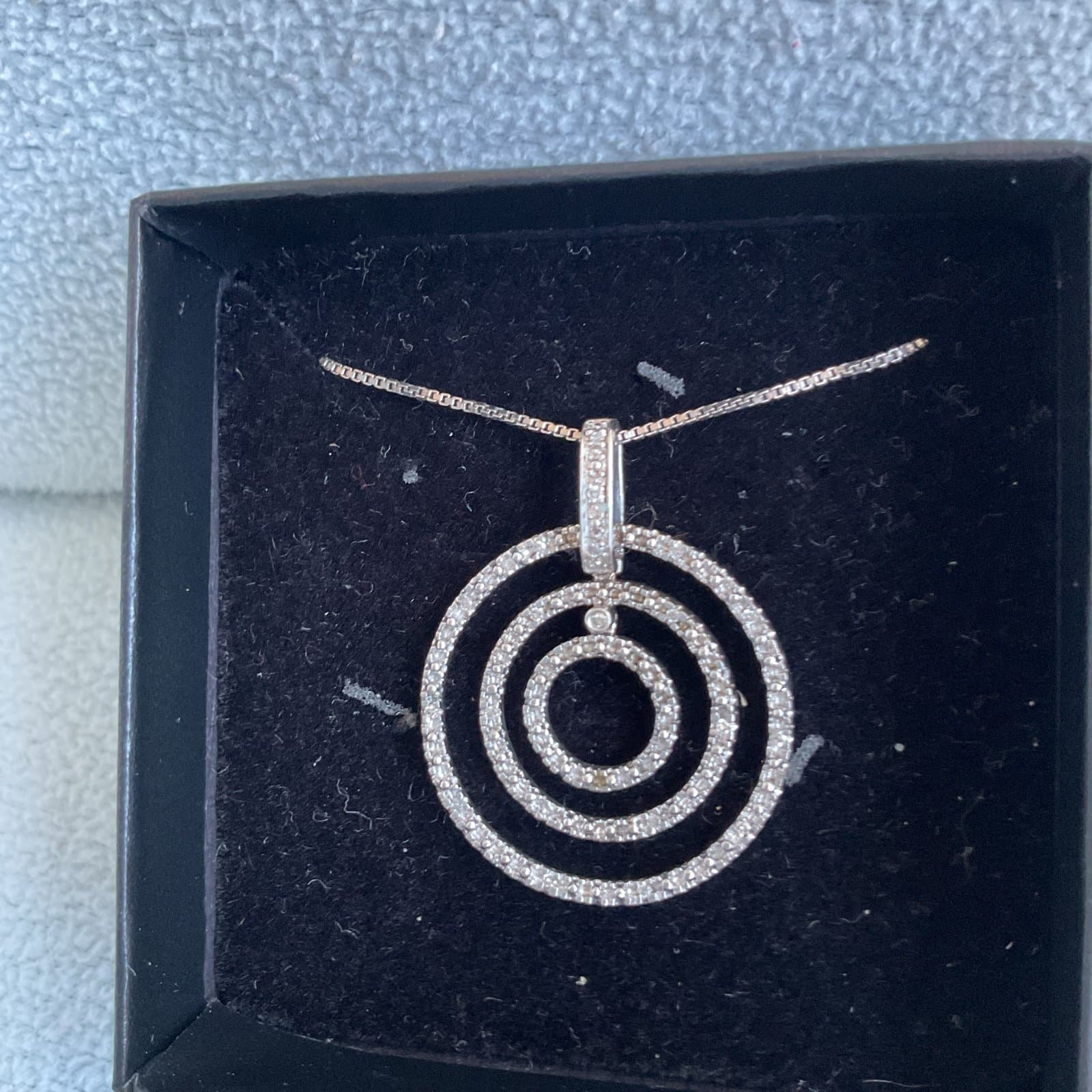 New Lab Grown Diamonds And Sterling Circular Necklace And Pierced Earrings - Thumbnail 3