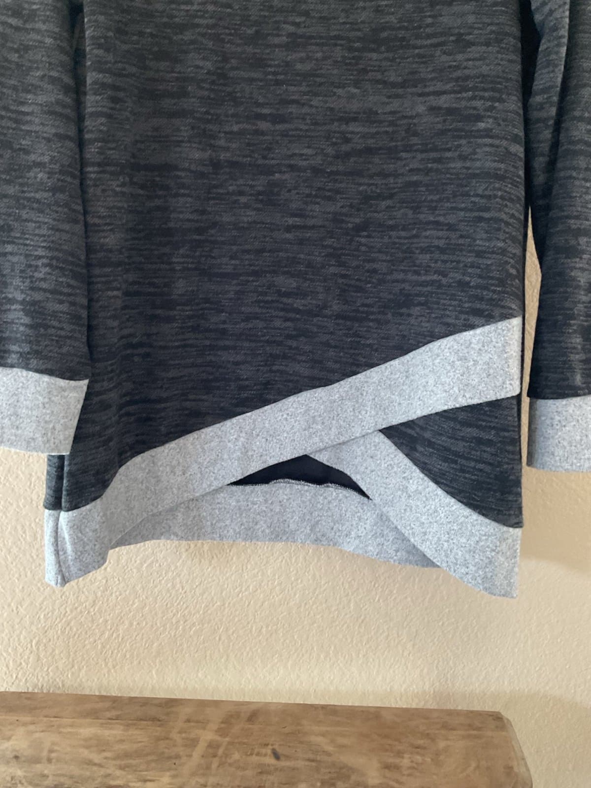 NWOT Pullover Sweater Greys and Soft and Very Pretty Size S - Thumbnail 2