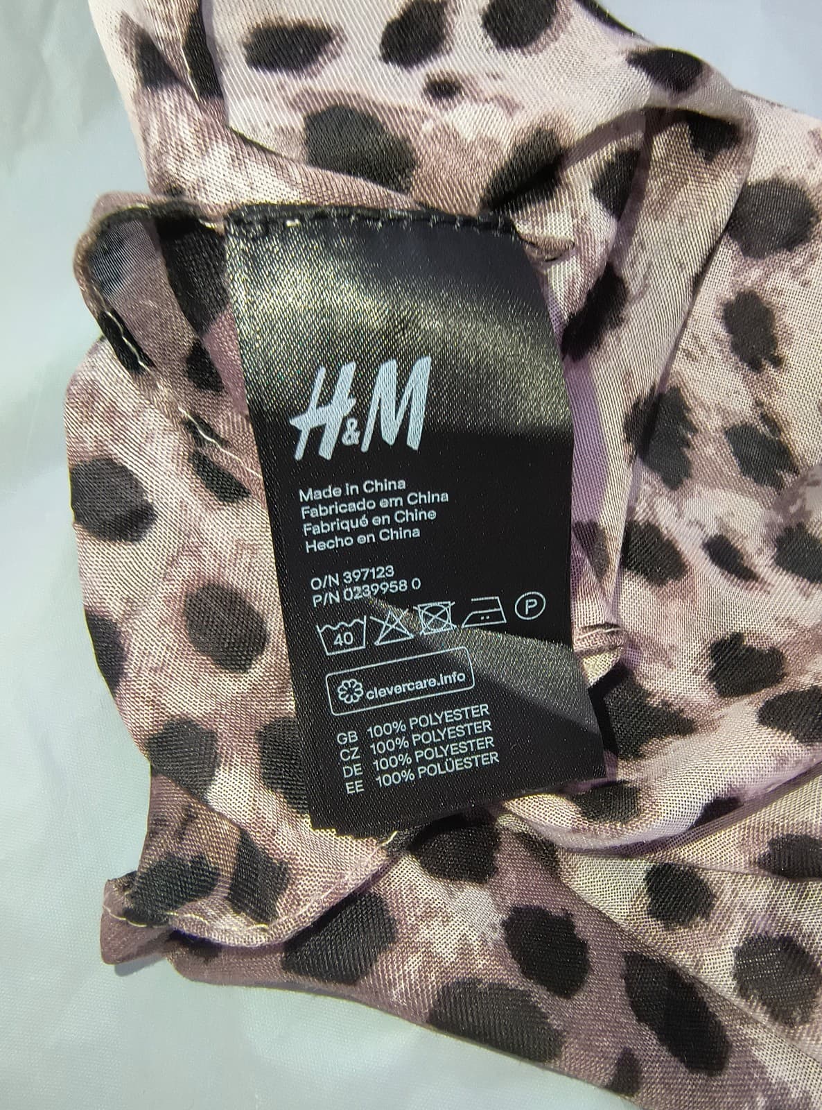H&M Leopard Print Scarf - Thumbnail 3