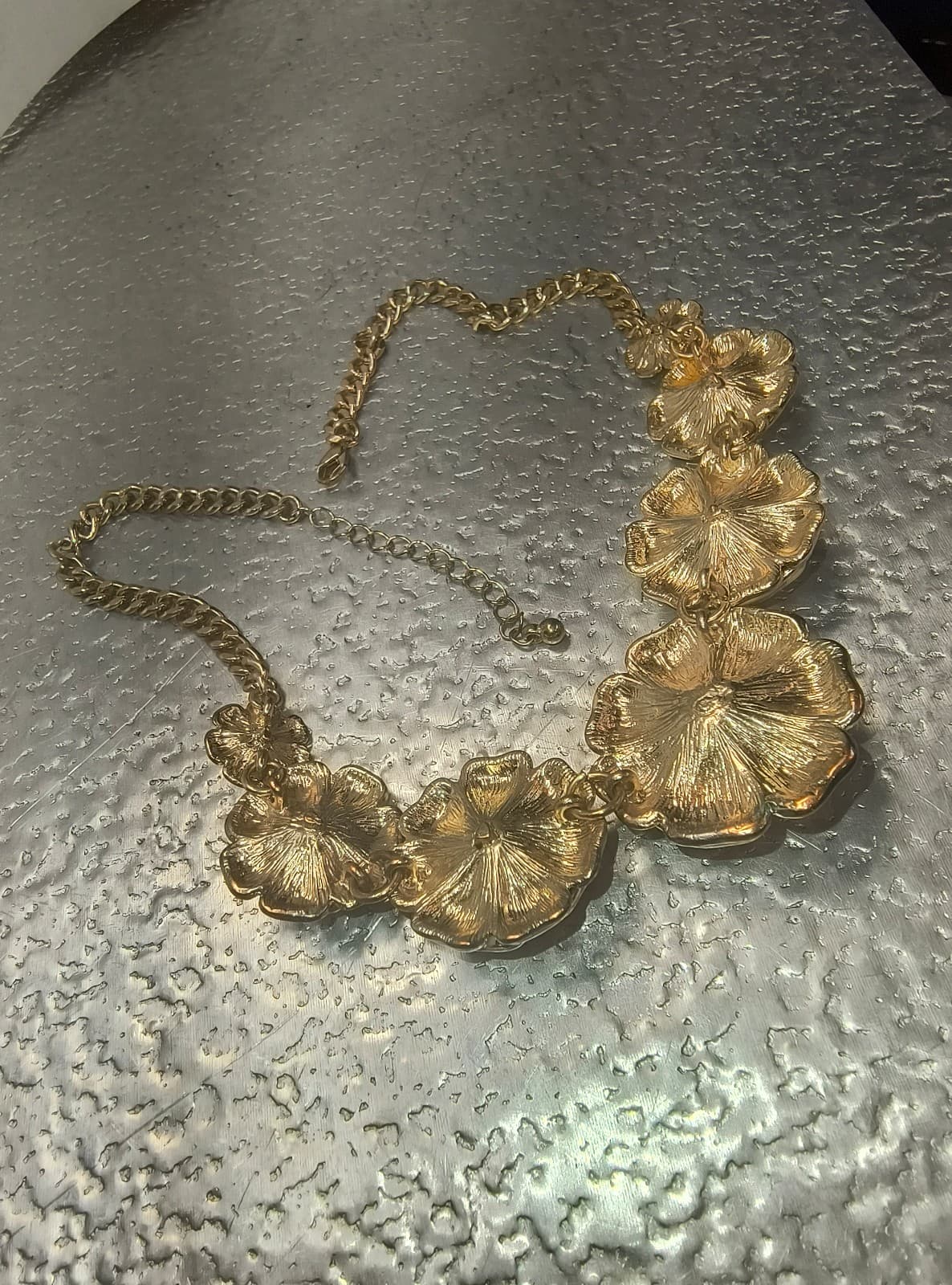 Vintage Gold-toned & Pale Yellow Floral Necklace with Rhinestone Accents - Thumbnail 5