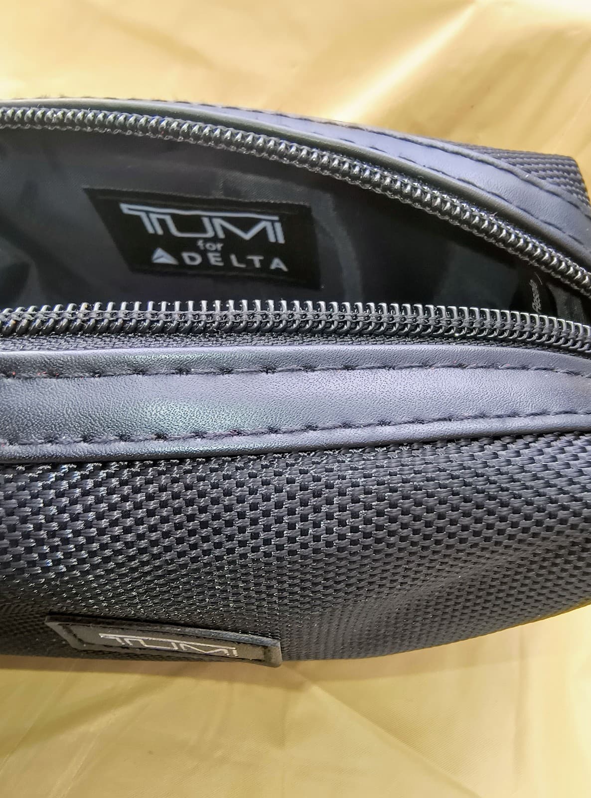 Black Tumi Toiletry Travel Case Bag - Thumbnail 3
