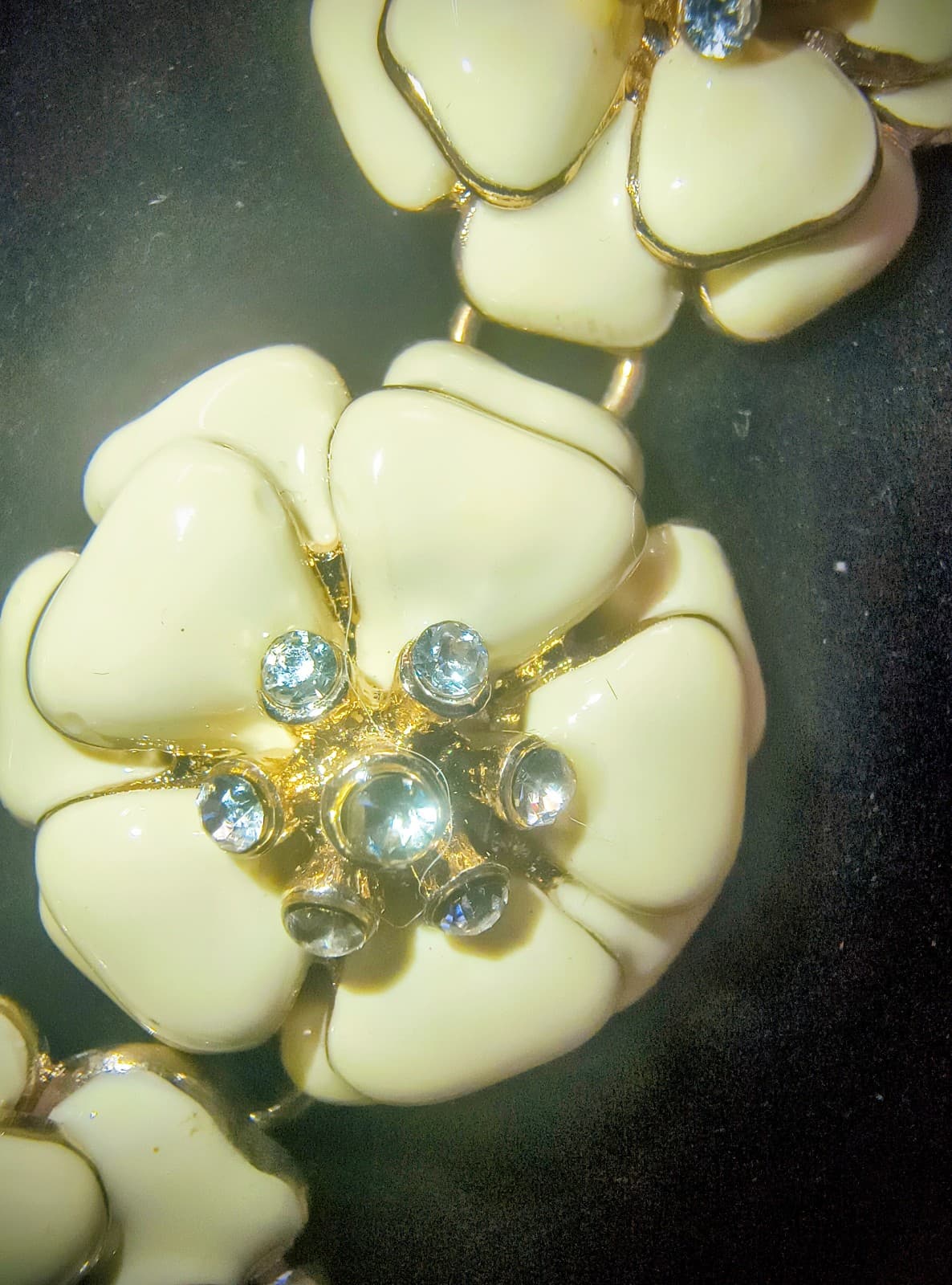 Vintage Gold-toned & Pale Yellow Floral Necklace with Rhinestone Accents - Thumbnail 2