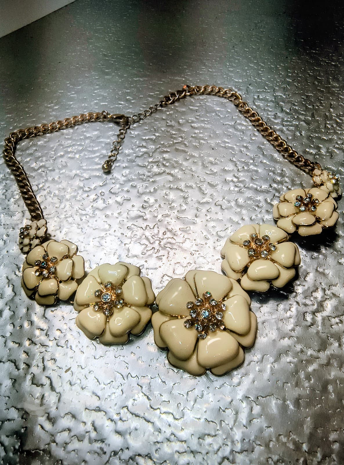 Vintage Gold-toned & Pale Yellow Floral Necklace with Rhinestone Accents - Thumbnail 4