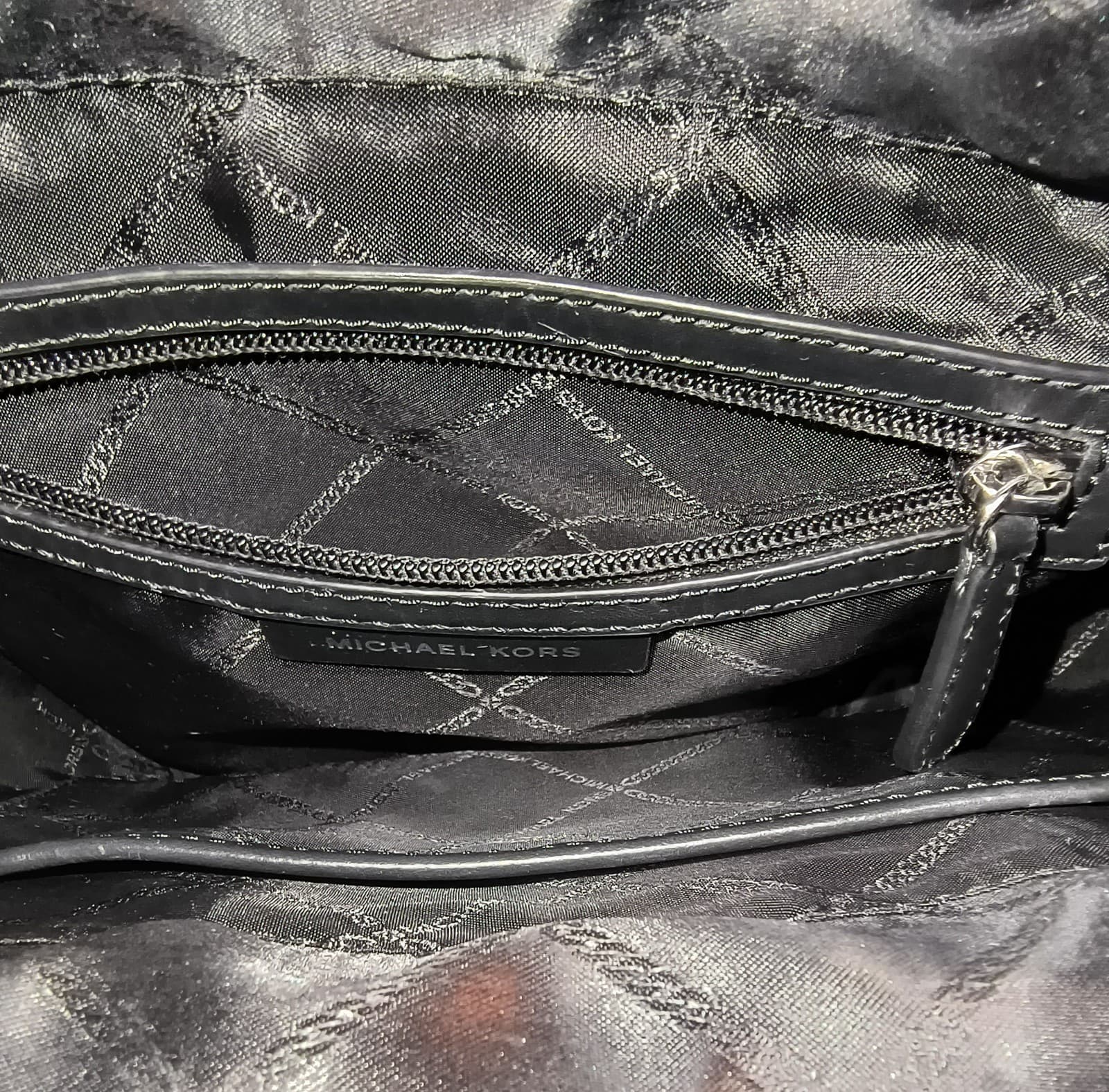 MICHAEL KORS Marley Medium Leather Bucket Messenger Bag - Thumbnail 9