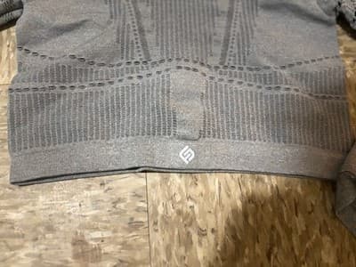 FashionNova Athletic Tops Bundle - Thumbnail 8