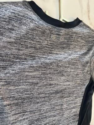 Lululemon shirt - Thumbnail 3