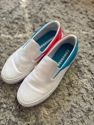 Converse shoes - Thumbnail 2