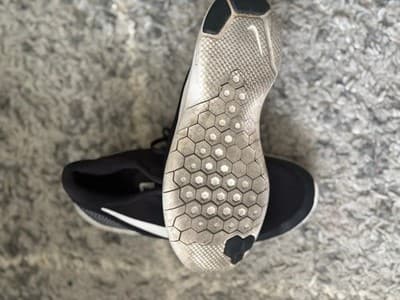 Nike shoes - Thumbnail 4