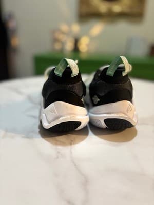 Nike - Thumbnail 5
