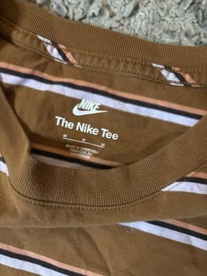 Nike shirt - Thumbnail 2