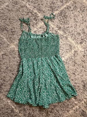 Green romper - Thumbnail 2
