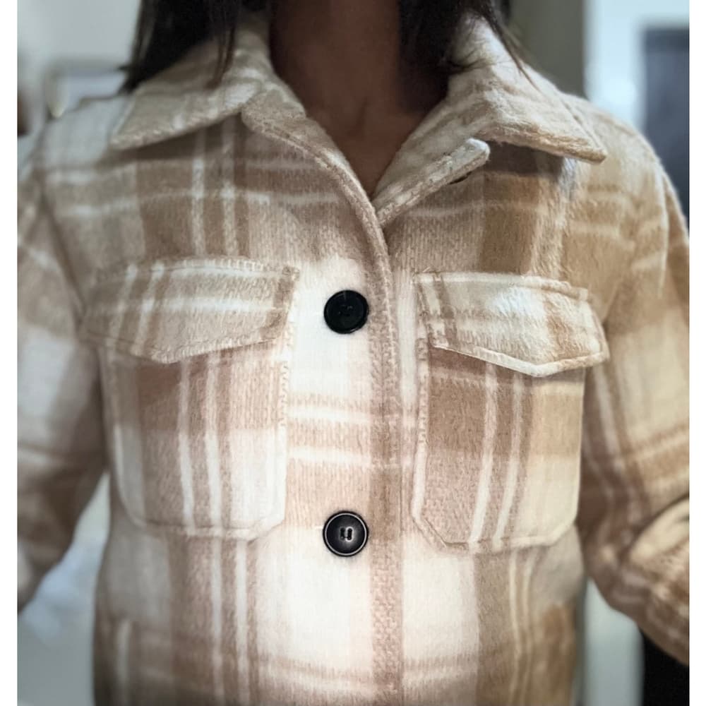 Sebby Shacket Shirt Jacket White Beige Plaid Button Up Long Sleeve Coat - Thumbnail 2