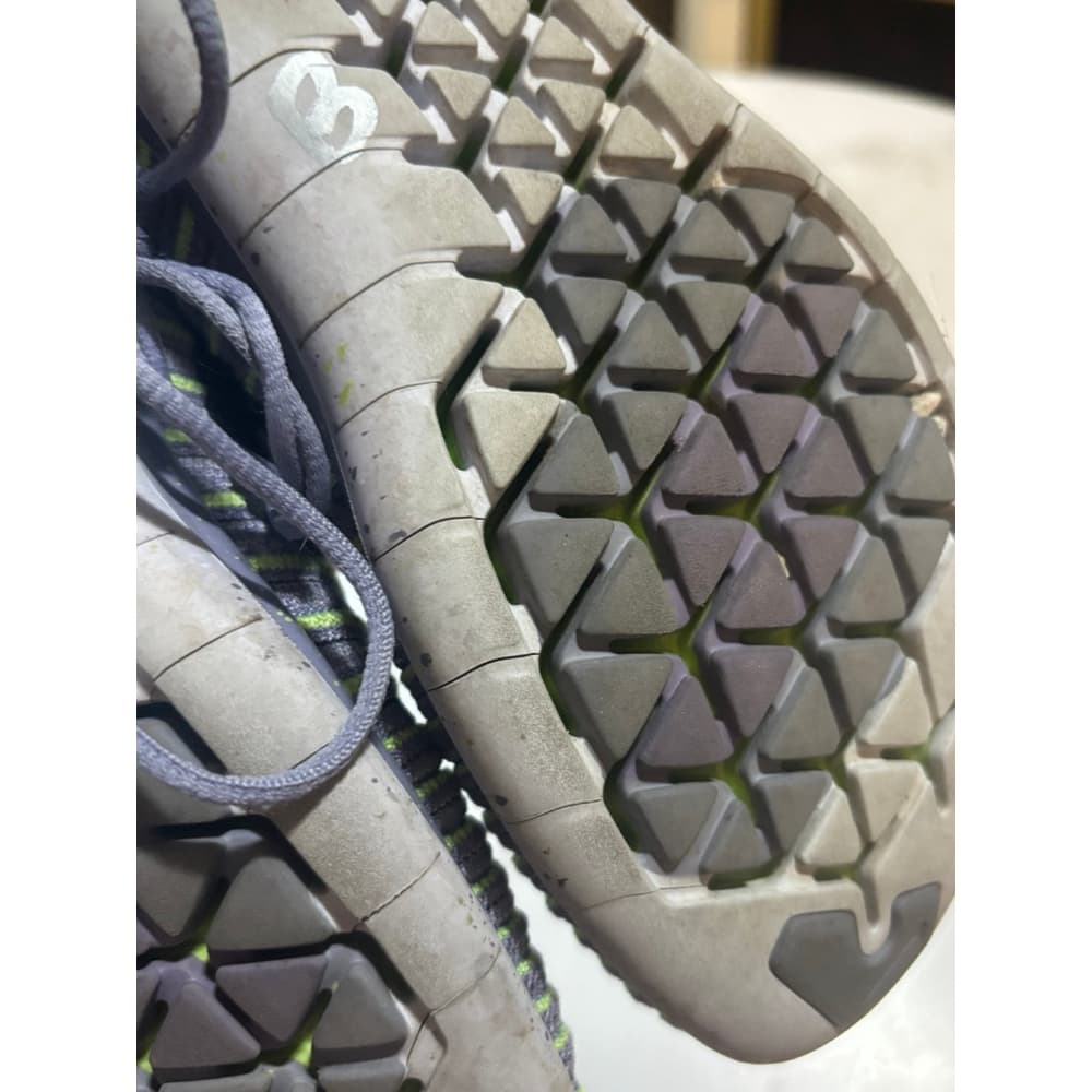 Nike shoe - Thumbnail 3