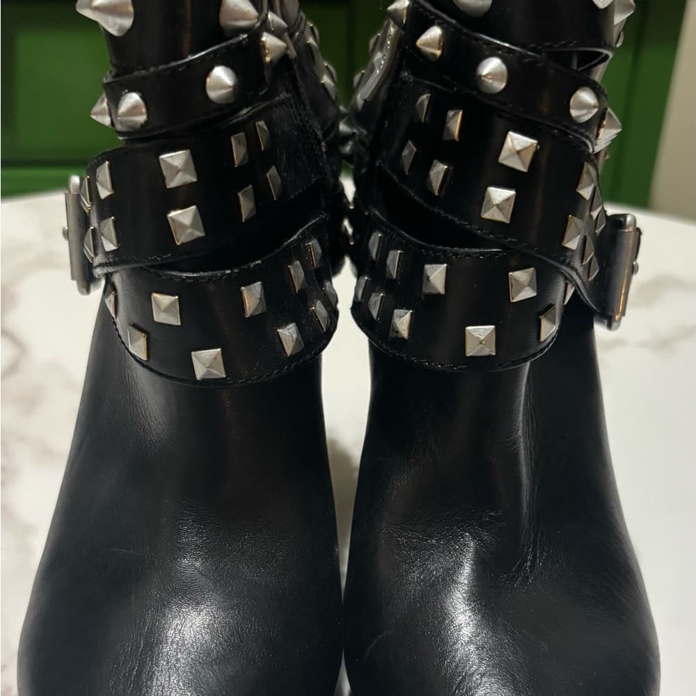 BCBG BG-ASPEN BLACK FLAT ANKLE BOOTS WITH SILVER STUDS - Thumbnail 4