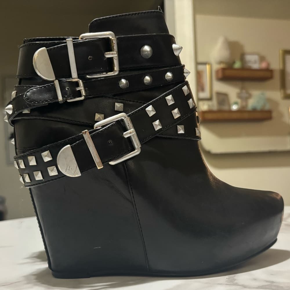BCBG BG-ASPEN BLACK FLAT ANKLE BOOTS WITH SILVER STUDS - Thumbnail 3
