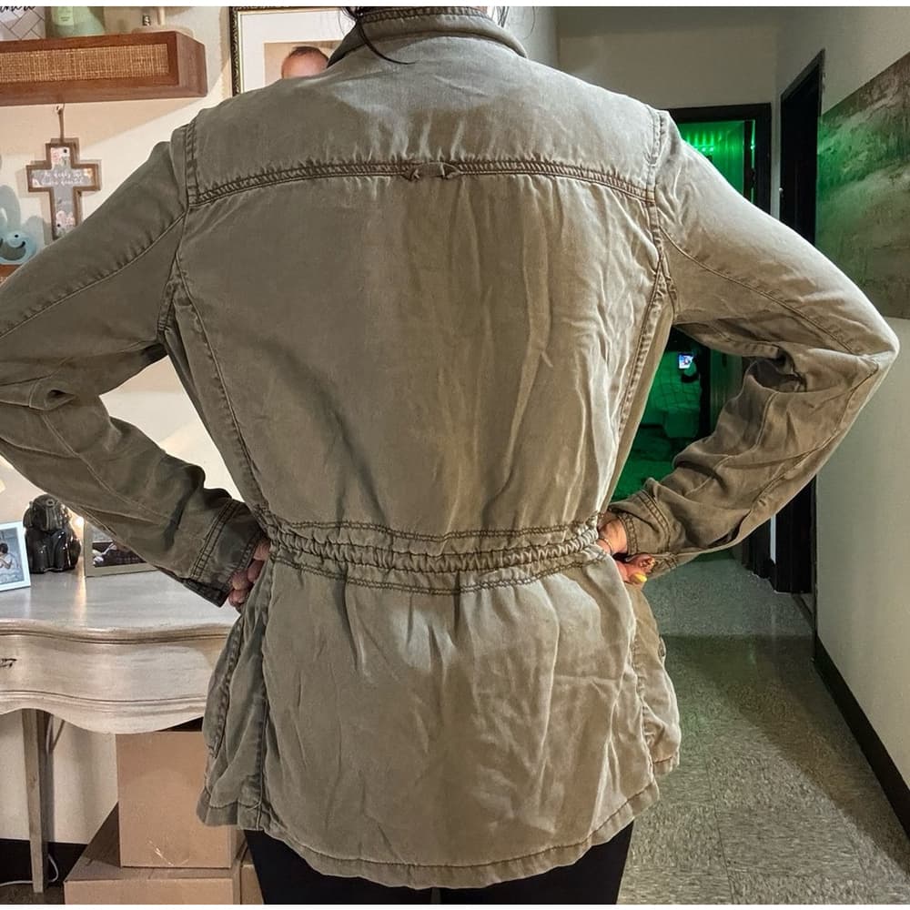 Max Mara army green jacket with Sherpa lining - Thumbnail 4