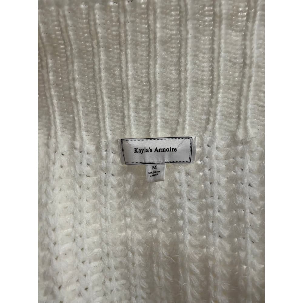 Kayla’s Armoire Sweater - Thumbnail 7