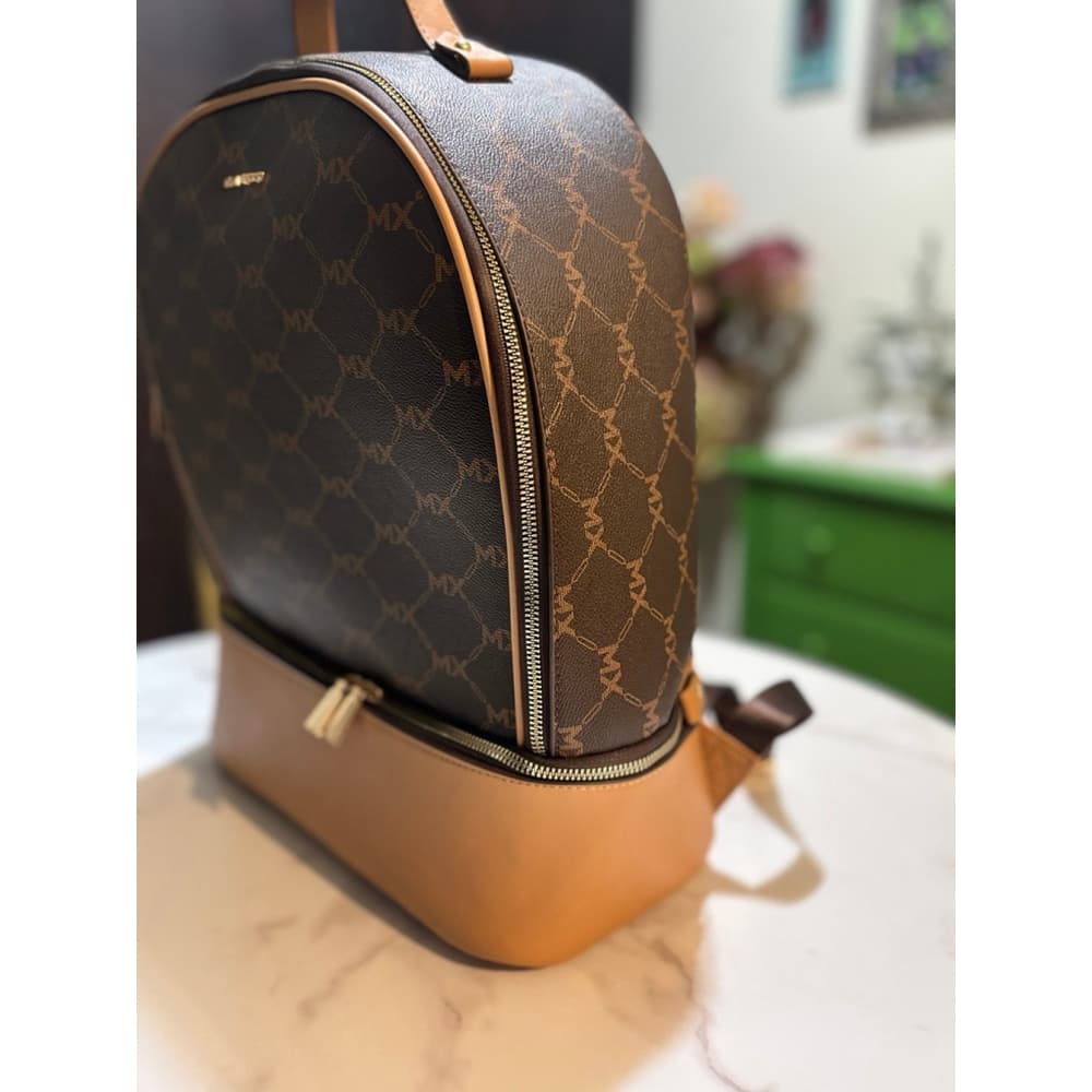 Max Studio Backpack - Thumbnail 3