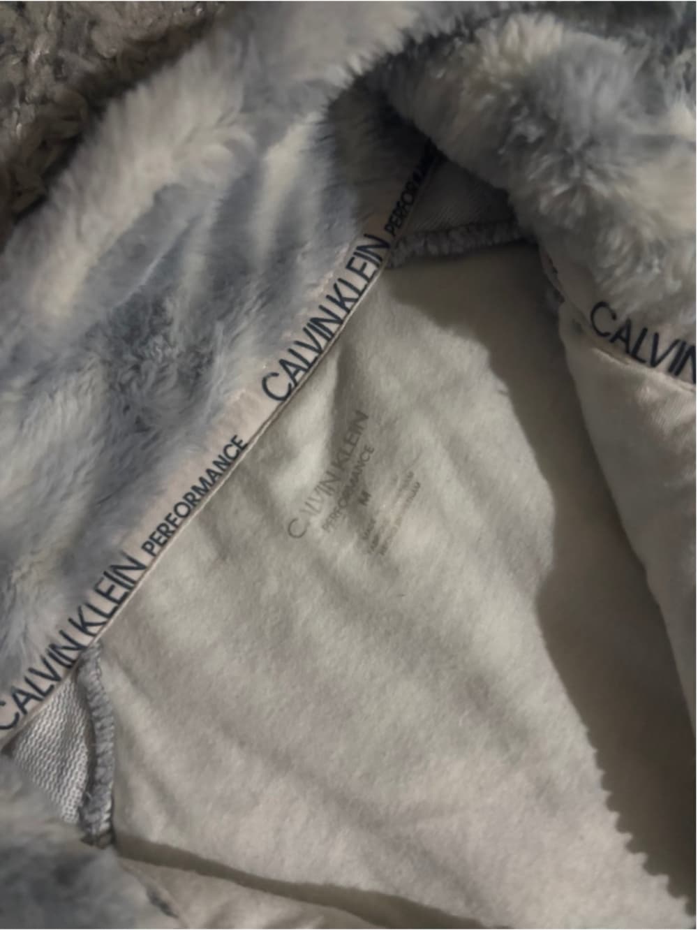 Calvin Klein - Thumbnail 3