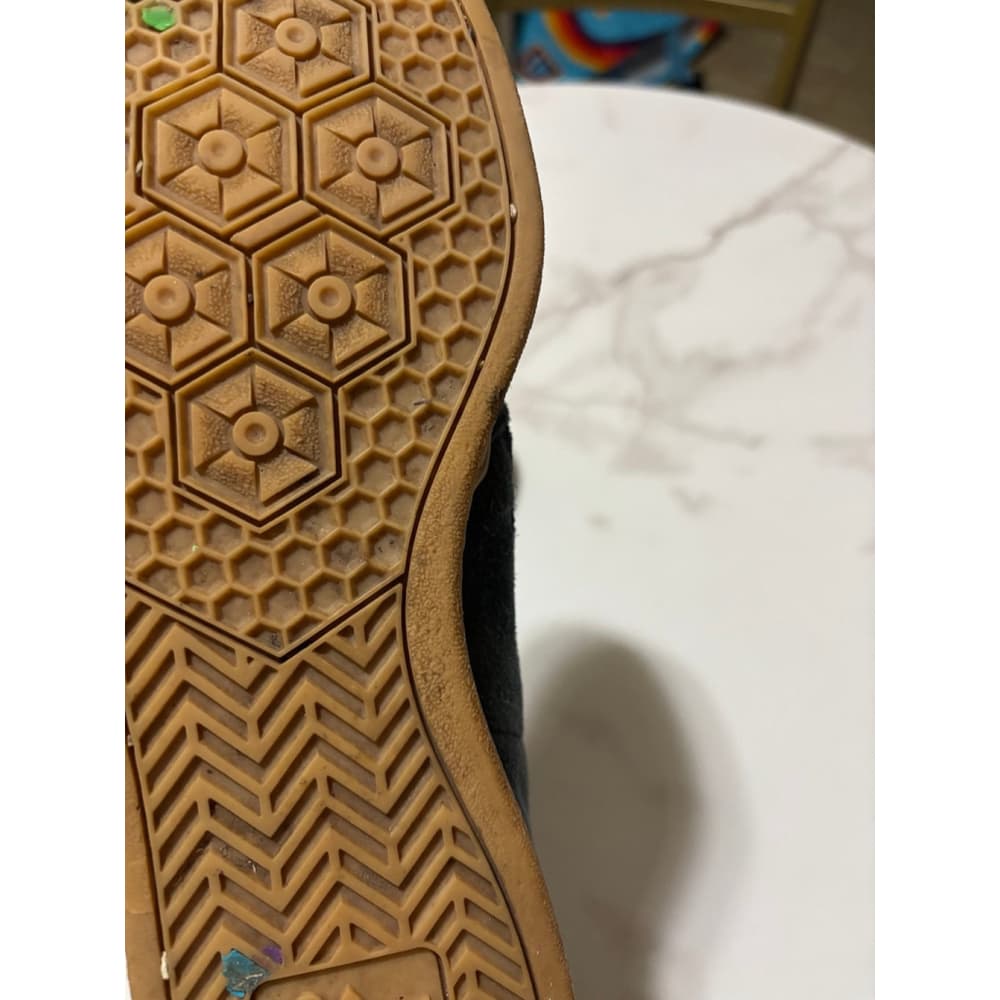 Adidas shoes - Thumbnail 3