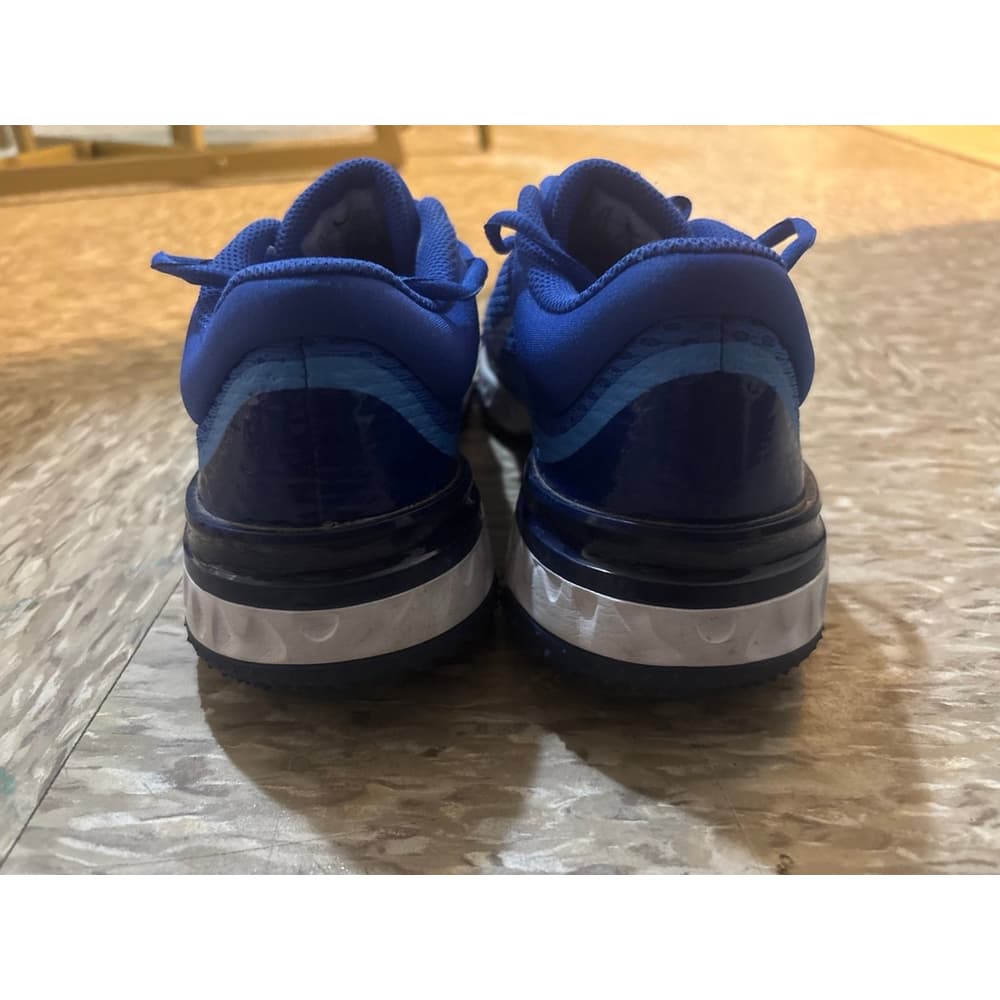 Nike shoes - Thumbnail 4