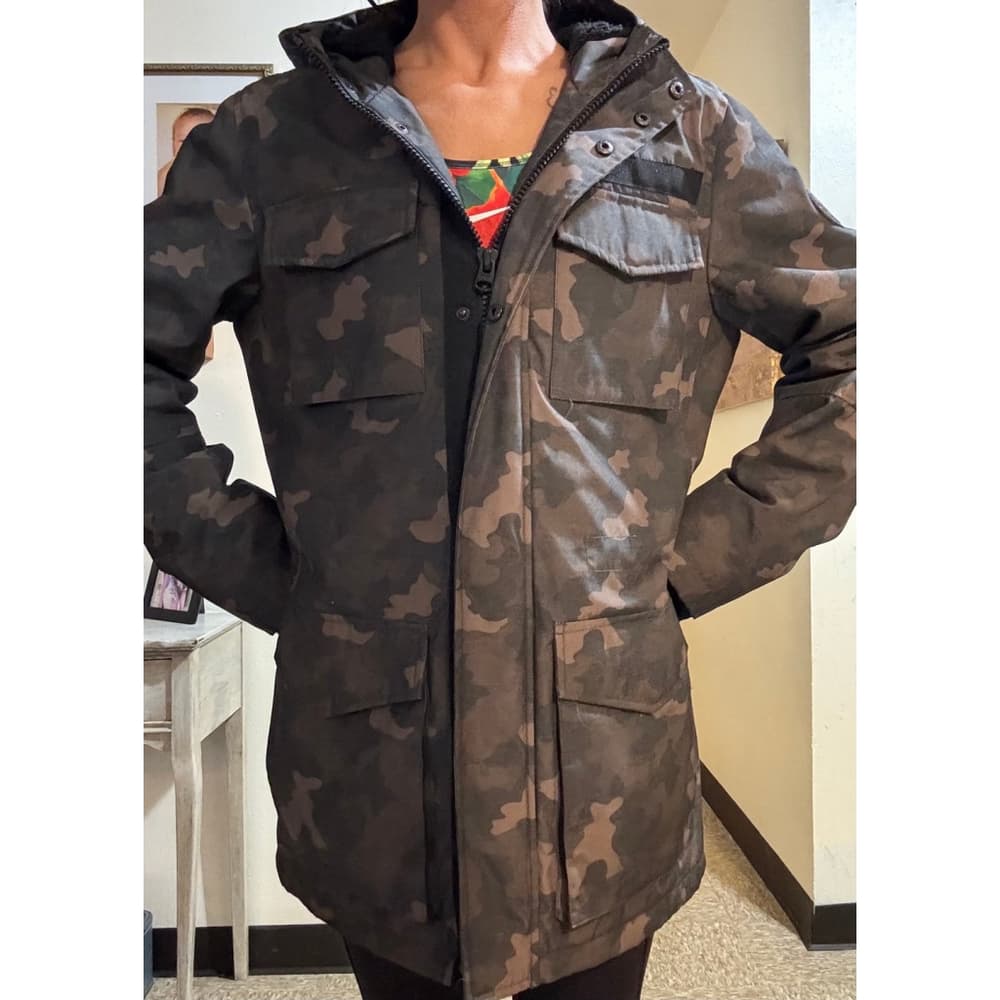 Levi’s Camo Arctic Cloth Sherpa Lined Parka Small hood jacket green black - Thumbnail 2