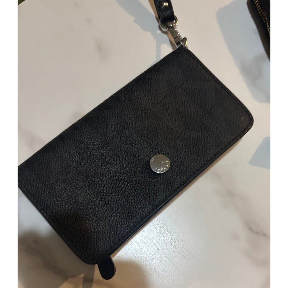 Michael Kors Cell Phone wallet - Thumbnail 3