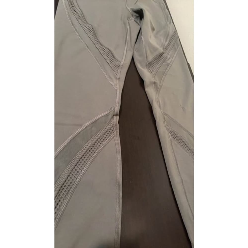 Lululemon leggings - Thumbnail 4