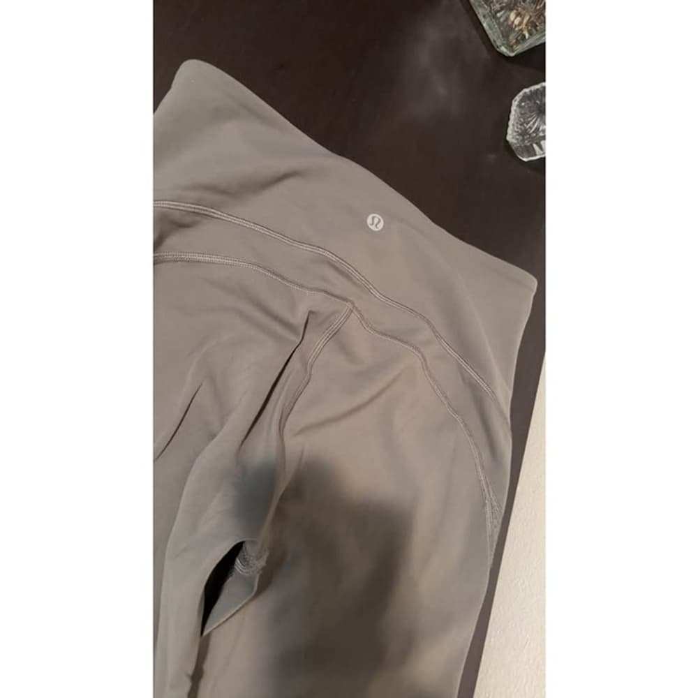 Lululemon leggings - Thumbnail 2