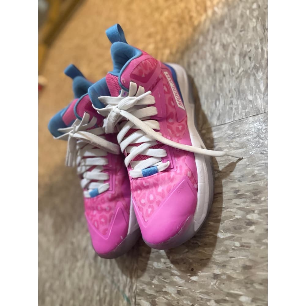 Moolah kicks - Thumbnail 2