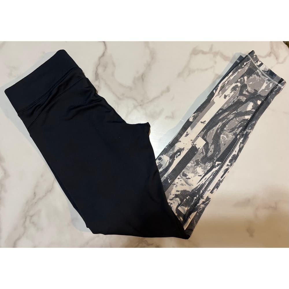 Under Armor Women's Size Medium Black Gray Leggings Compression - Thumbnail 3