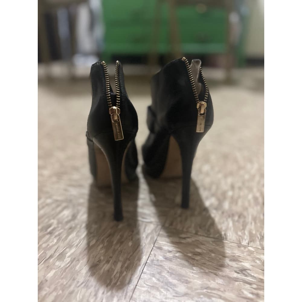 Michael Kors heels - Thumbnail 5