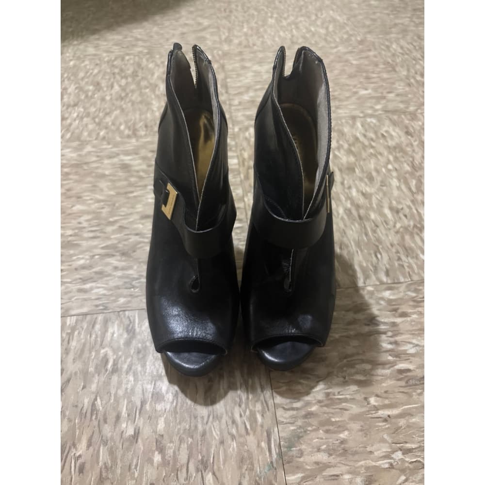Michael Kors heels - Thumbnail 2