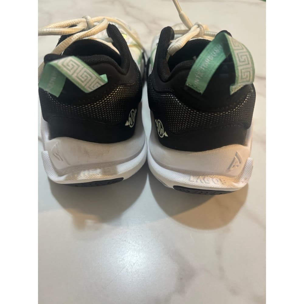 Nike shoes - Thumbnail 4