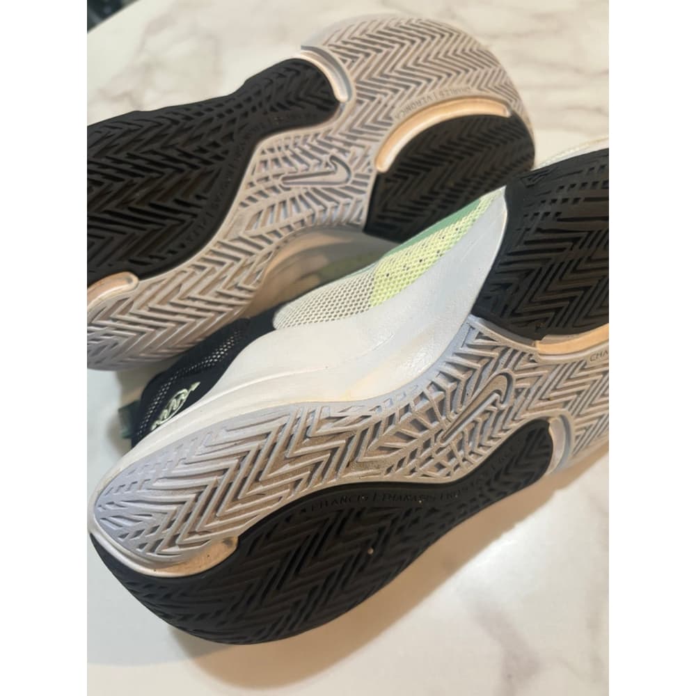 Nike shoes - Thumbnail 5