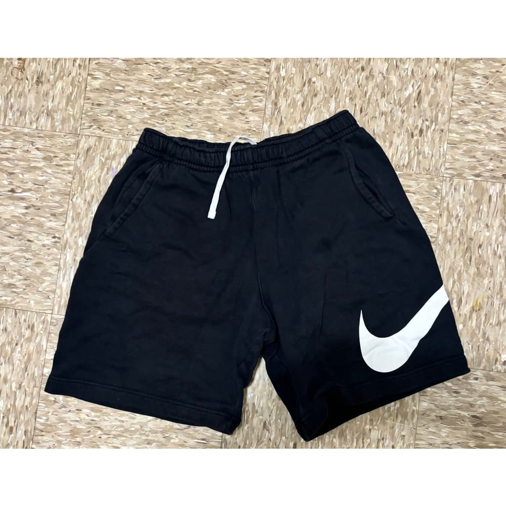 Nike shorts - Thumbnail 3