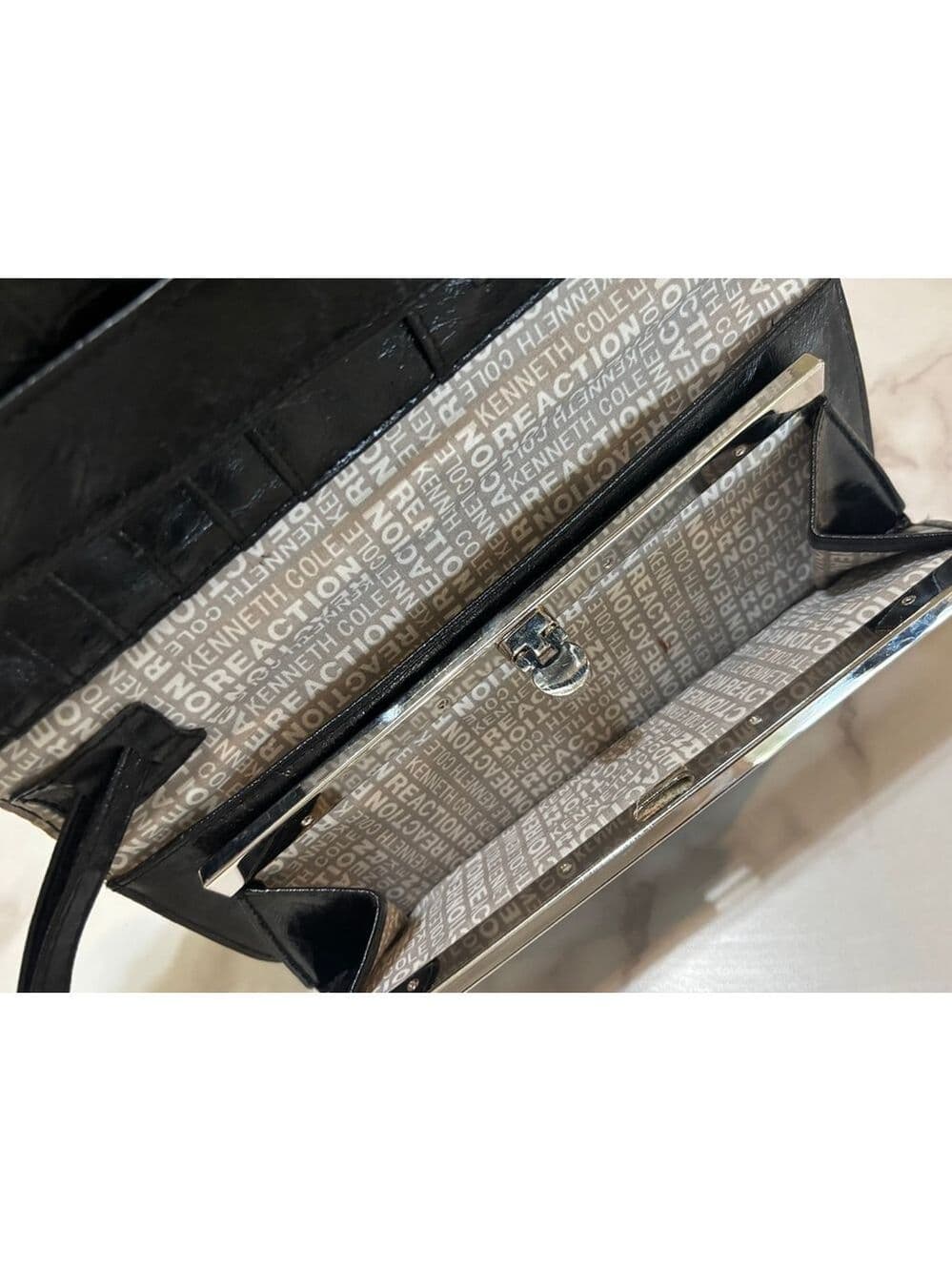 Kenneth Cole Wallet - Thumbnail 2