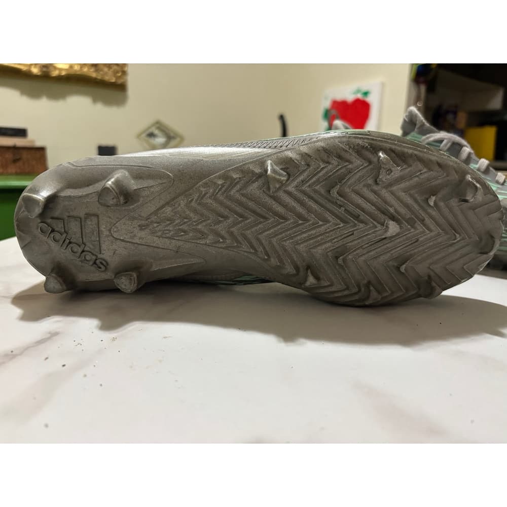Adidas cleats - Thumbnail 4