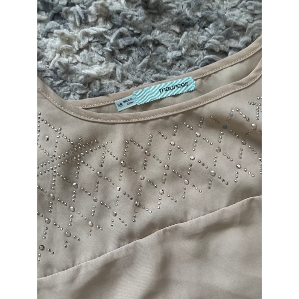 Maurice’s top