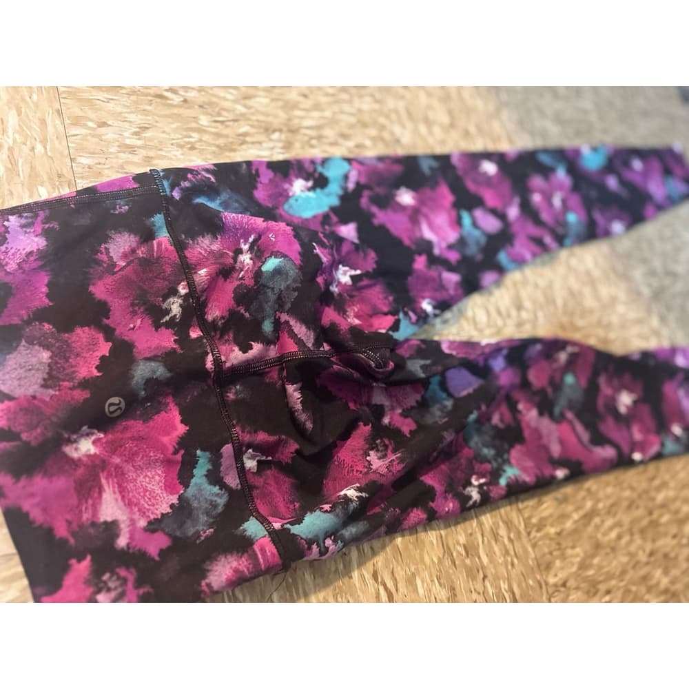 Lululemon leggings - Thumbnail 3