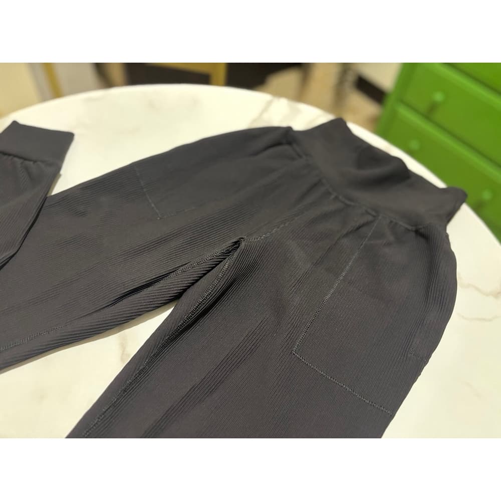 Athleta M Medium Salutation Jogger, - Thumbnail 3