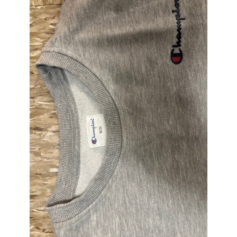 Champion Sweater - Thumbnail 2