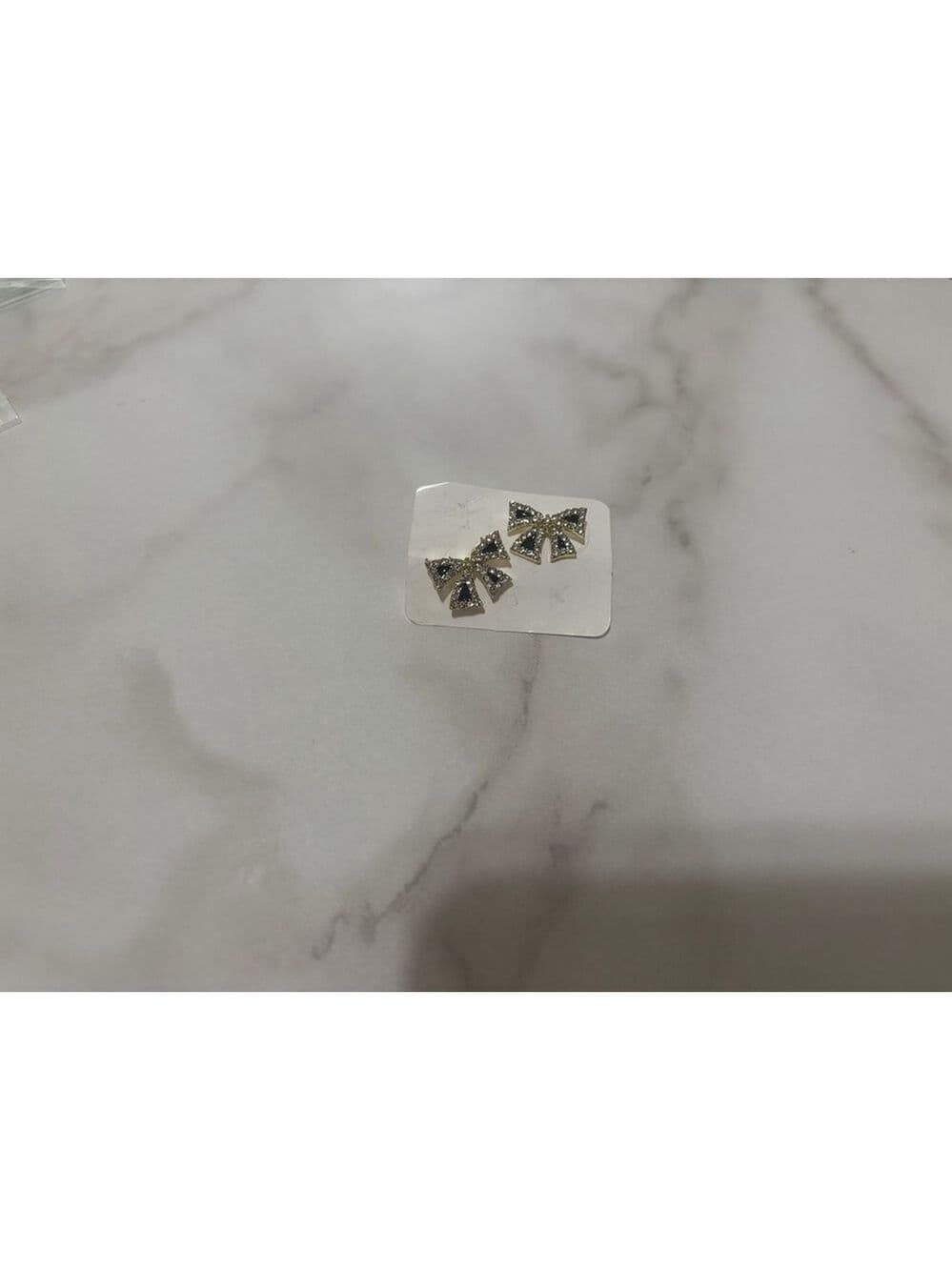 Bow earrings