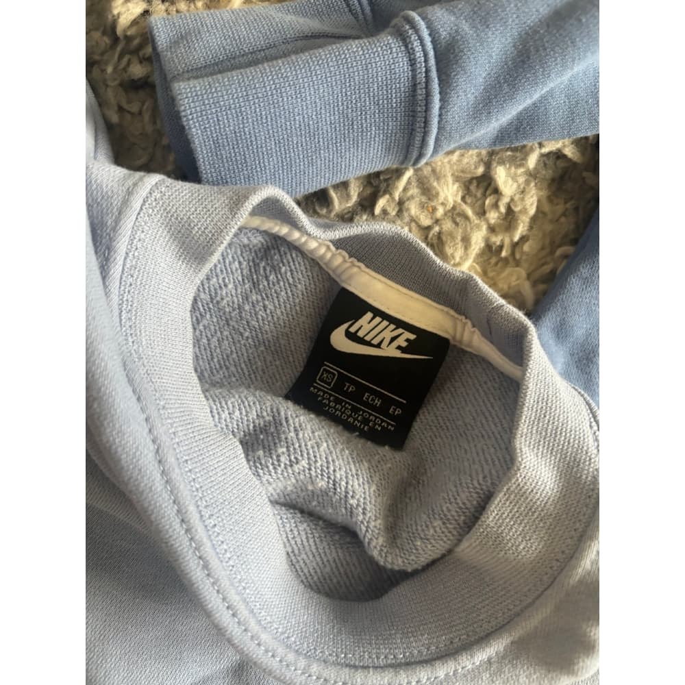Nike sweater - Thumbnail 3