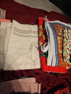 Cut Fabric Piece, Large Variety Sizes And Colors Large lot - Thumbnail 5