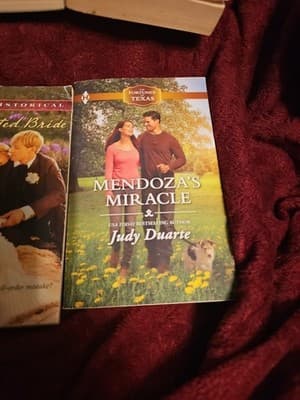 Love Inspired Historical Lot Of 4 Clean Romance Books - Thumbnail 2