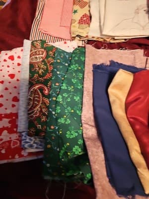 Cut Fabric Piece, Large Variety Sizes And Colors Large lot - Thumbnail 2