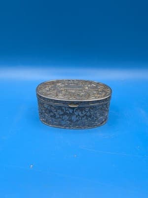 VTG ORNATE SILVERTONE OVAL FOOTED NOUVEAU LEAF HINGED TRINKET JEWELRY BOX - Thumbnail 5