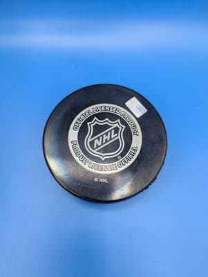 Dallas Stars NHL Official Souvenir Puck. - Thumbnail 2